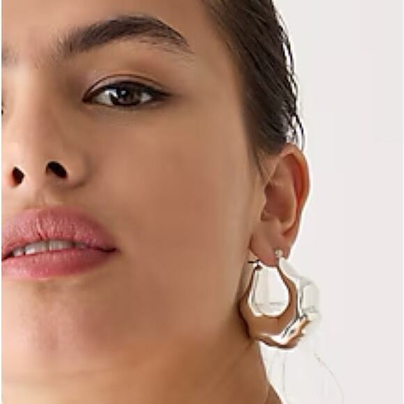 J Crew shiny matte silver Lightweight sculpted hoop earrings - Picture 1 of 9